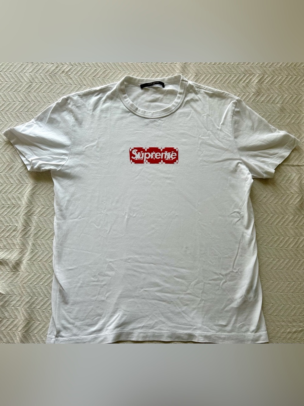 Louis Vuitton x Supreme Box Logo T-Shirt Size XS